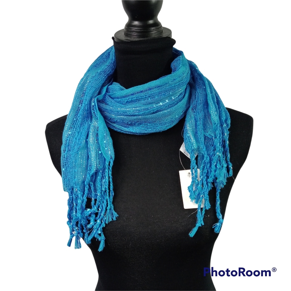 Lightweight Tassel / Fringe Design Blue Shimmery Scarf